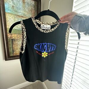 OMIGHTY Black Scoop Neck Sleeveless Muscle Tee